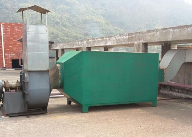 鋼管廠(chǎng)噴漆粉塵收集凈化裝置噴漆廢氣處理工藝及設(shè)備的制作方法石油管道表面噴漆產(chǎn)生的廢氣用什么設(shè)備處理比較好?